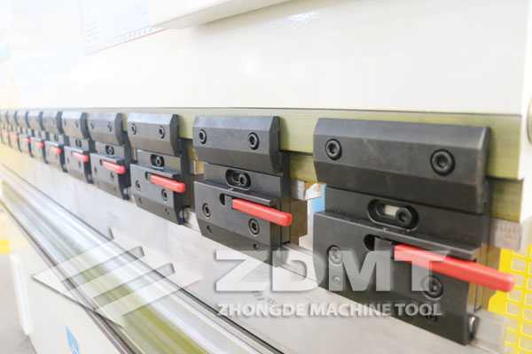 模具快夾.jpg 模具快夾.jpg