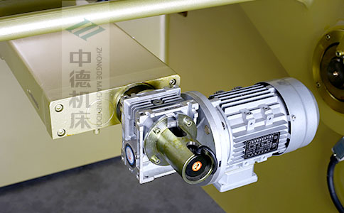 ZDS-450后檔料減速電機,質量好,模擬運算定位速度快.jpg ZDS-450后檔料減速電機,質量好,模擬運算定位速度快.jpg