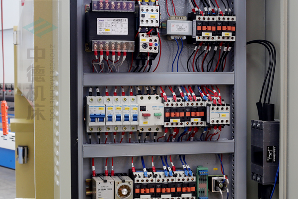 ZDG-640國產(chǎn)優(yōu)質(zhì)電氣元件,抗干擾壽命長.jpg ZDG-640國產(chǎn)優(yōu)質(zhì)電氣元件,抗干擾壽命長.jpg