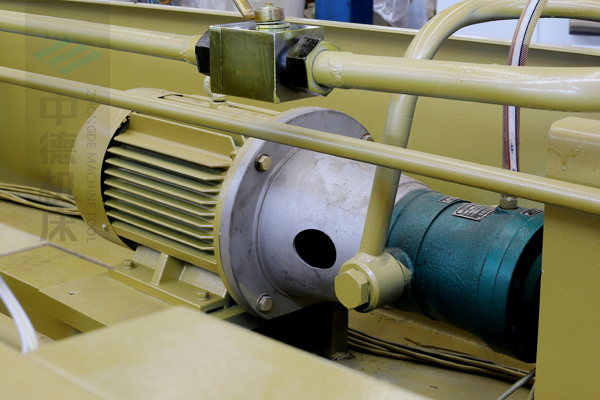 ZDG-640西門子電機及優(yōu)質(zhì)油泵,動力強勁澎湃.jpg ZDG-640西門子電機及優(yōu)質(zhì)油泵,動力強勁澎湃.jpg